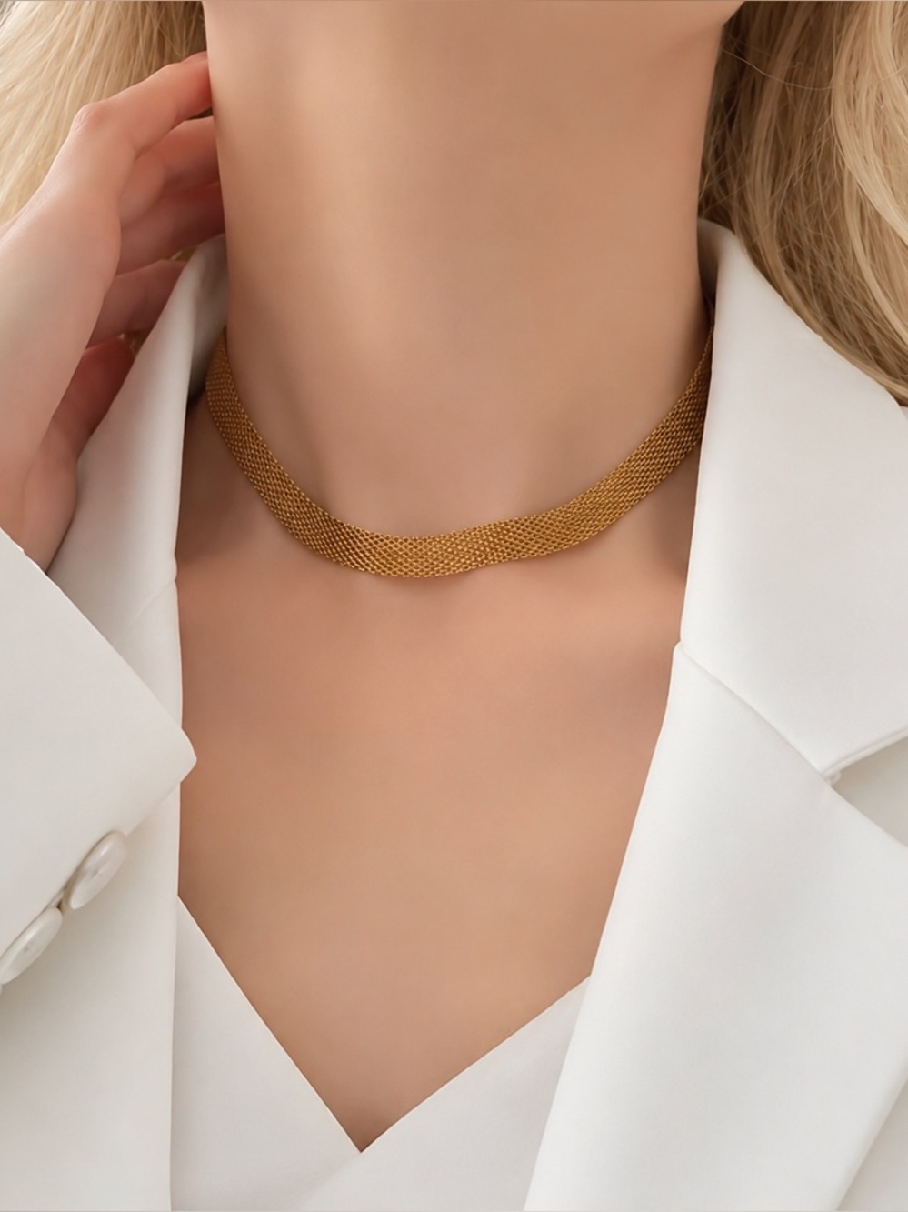 Gold Mesh Herringbone Choker Necklace